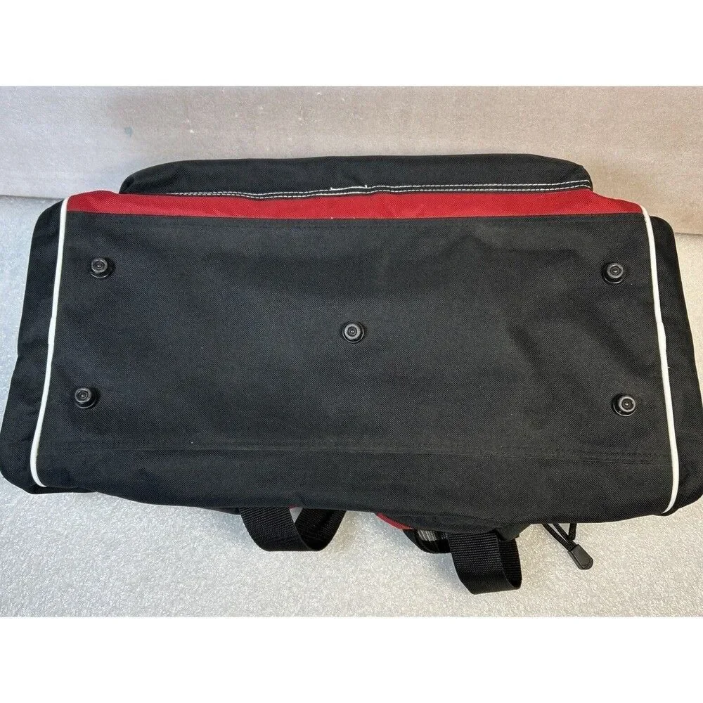Eastsport duffle sport gym bag Red and Black 22 Inch -GUC